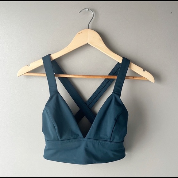 Lululemon Sports Bra (NWOT) - Picture 6 of 10